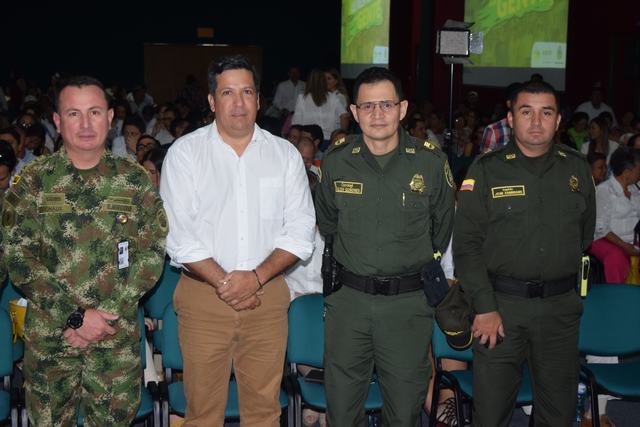Coronel Farid Chaúx, jefe de Estado Mayor de la Novena Brigada; Rodrigo Lara Sánchez, Alcalde de Neiva; coronel Nelson Quiñones, comandante de la Policía Metropolitana, capitán Joah Zambrano, subcomandante de la estación de Policía  Neiva.